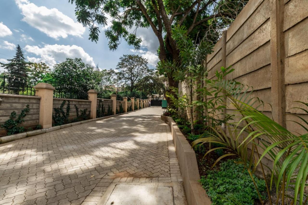 Ruthys Apartment Найроби Екстериор снимка